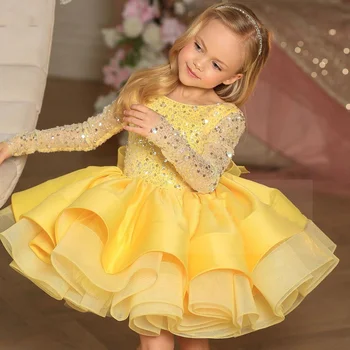 Sárga hosszú ujjú flitterekkel rakott lányok szépségverseny szülinapi ruha, koszorúslány ruha nagy méret testreszabása